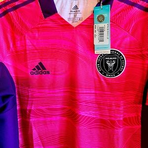NWT Men’s Adidas Miami Int’l Futbol Jersey in Hot pink/ purple